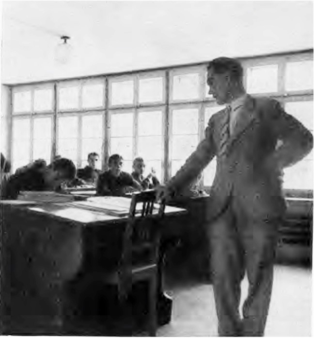 Schulunterricht (Quelle: Der Aufstieg, Nr. 45, 11.12.1936)